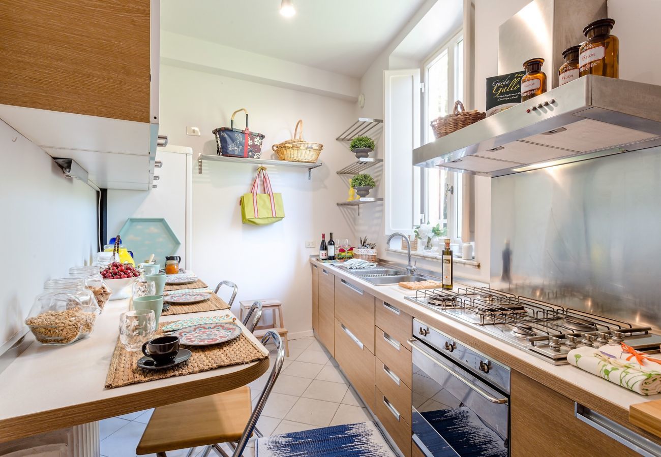 Villa in Lucca - VILLA RESIDENZA 4 bedrooms with parking in Lucca
