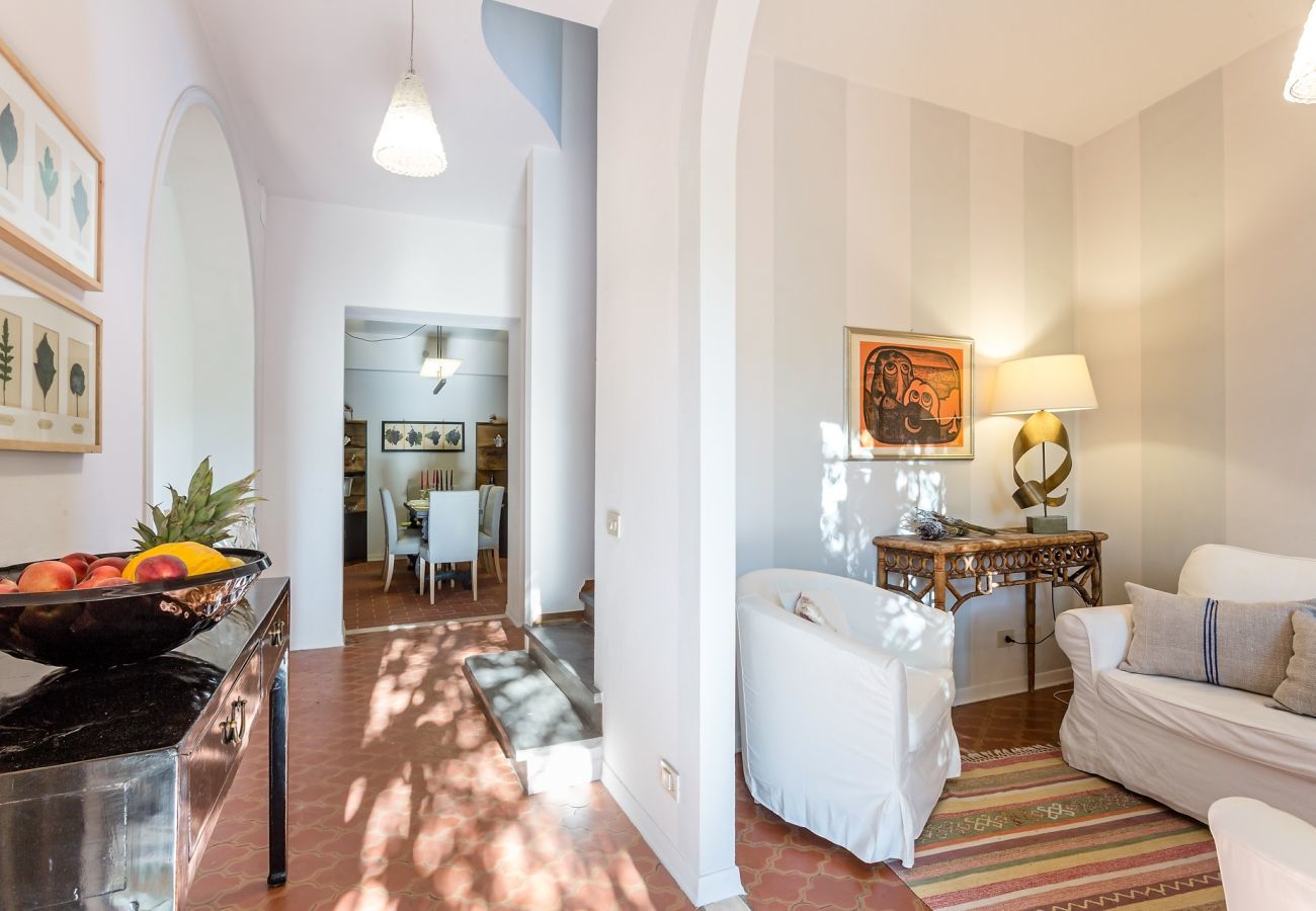Villa in Lucca - VILLA RESIDENZA 4 bedrooms with parking in Lucca
