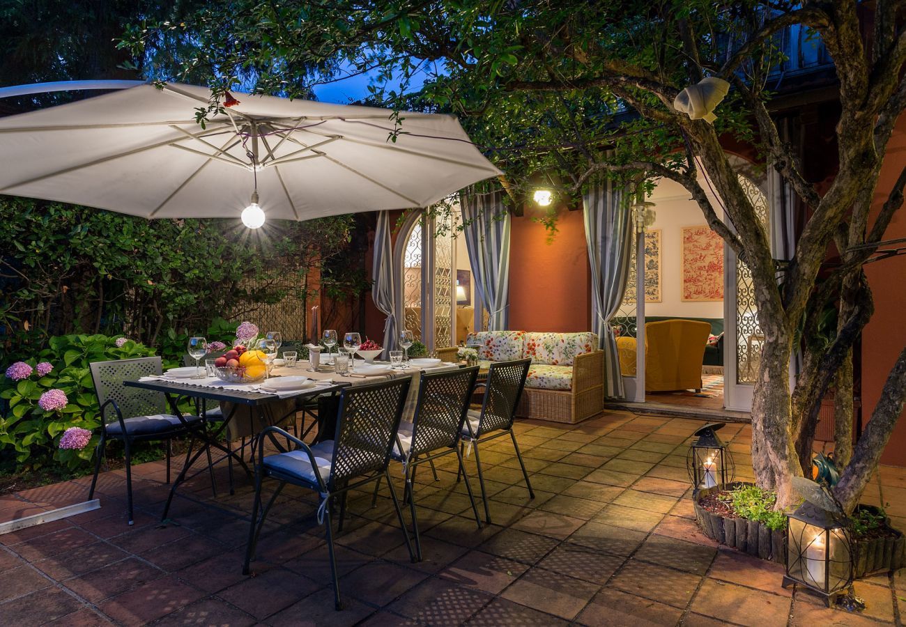 Villa in Lucca - VILLA RESIDENZA 4 bedrooms with parking in Lucca