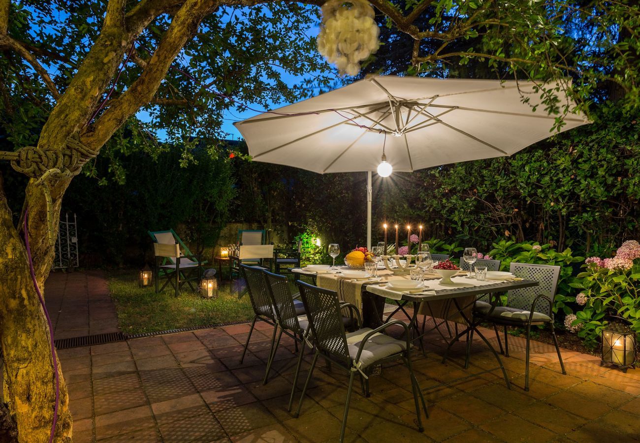Villa in Lucca - VILLA RESIDENZA 4 bedrooms with parking in Lucca