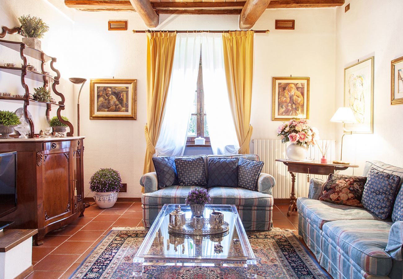 Villa in Camaiore - Bicocche Stone Farmhouse
