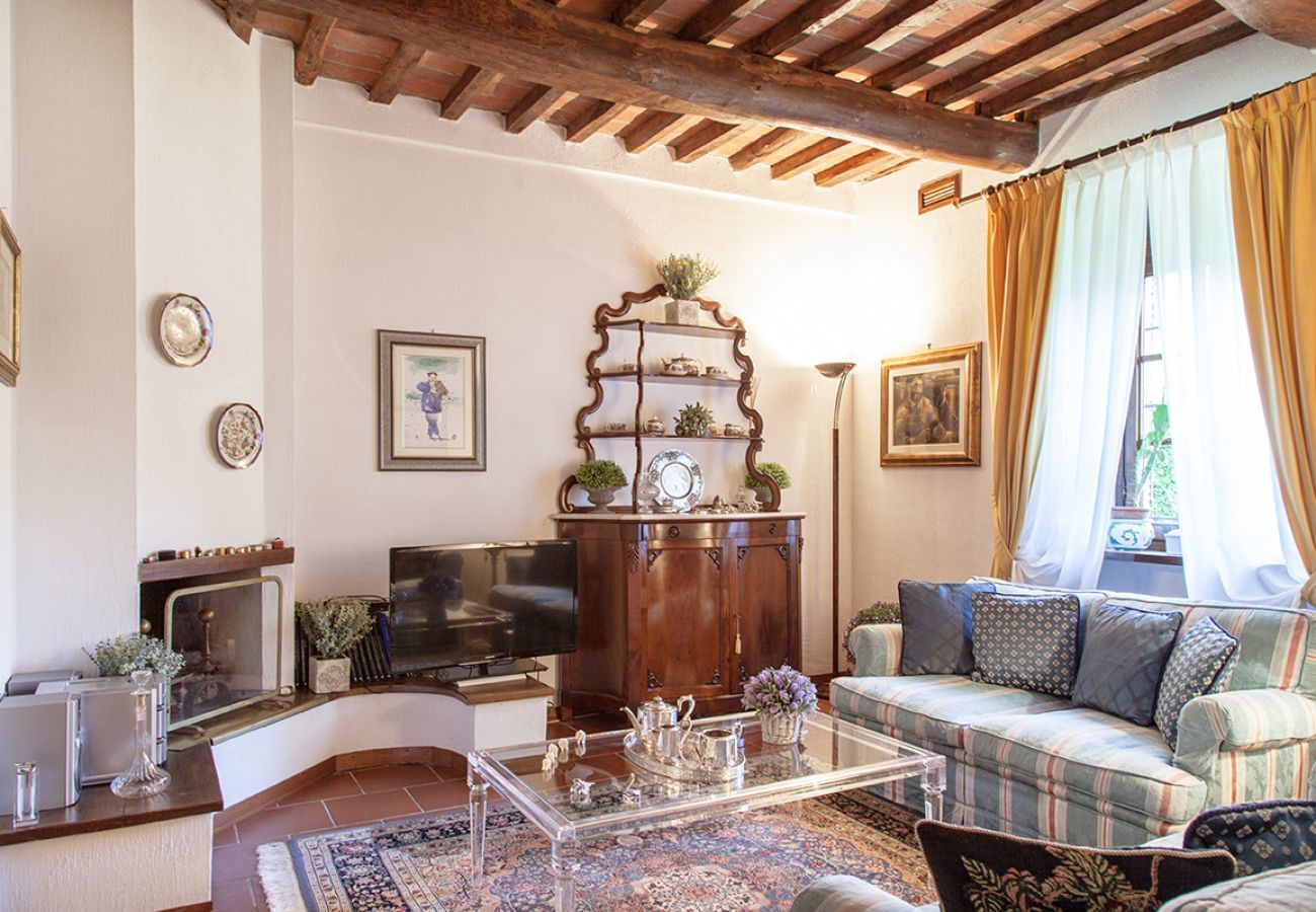 Villa in Camaiore - Bicocche Stone Farmhouse