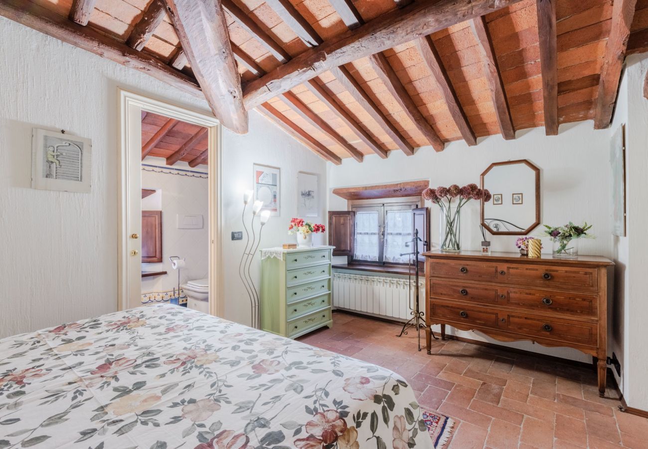 Villa in Camaiore - Bicocche Stone Farmhouse