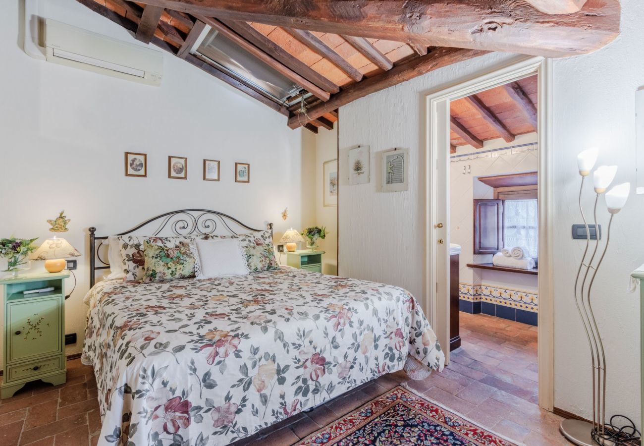 Villa in Camaiore - Bicocche Stone Farmhouse