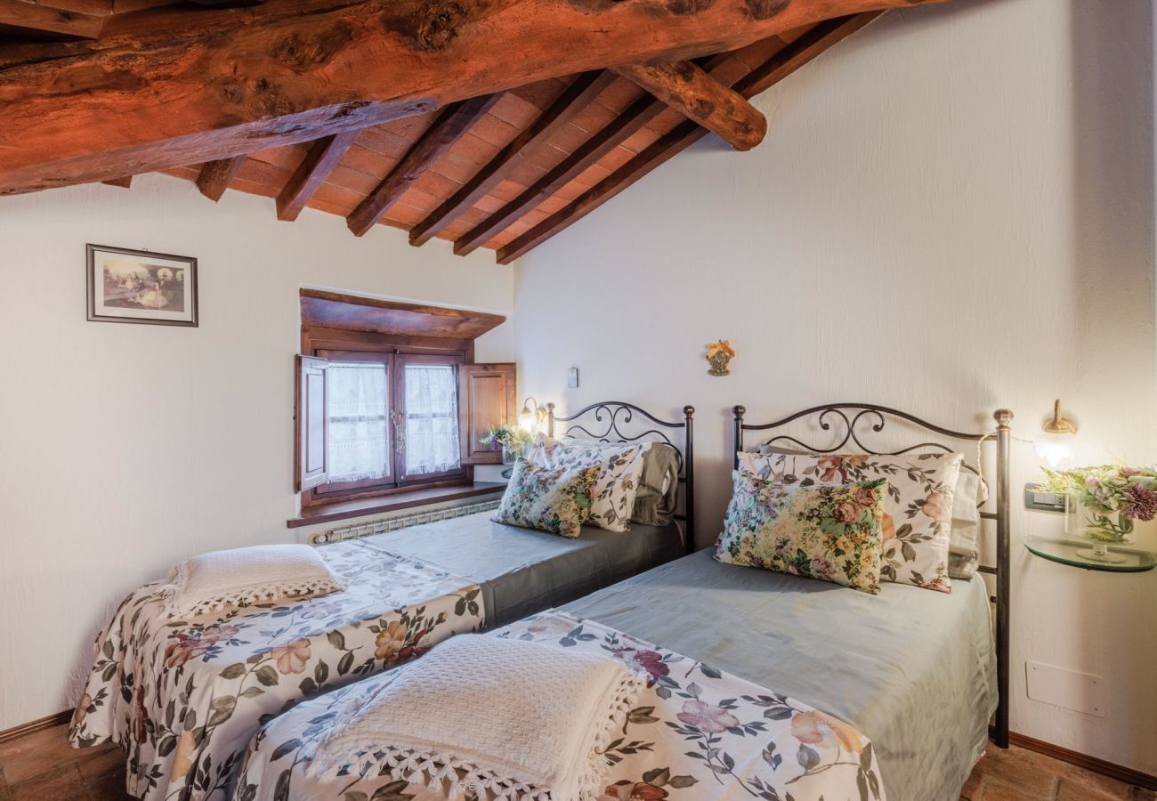 Villa in Camaiore - Bicocche Stone Farmhouse