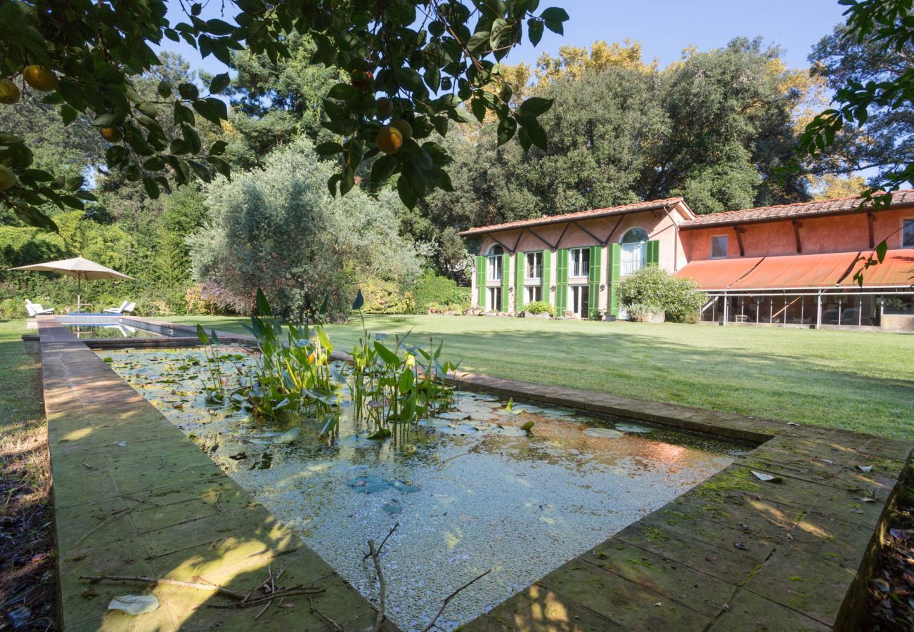 Villa in Migliarino - LIMONAIA Romantic Farmhouse in the Pinewood, Private Pool close to the Beach