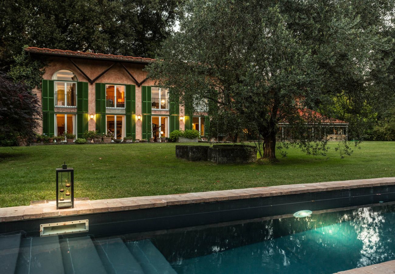 Villa in Migliarino - LIMONAIA Romantic Farmhouse in the Pinewood, Private Pool close to the Beach