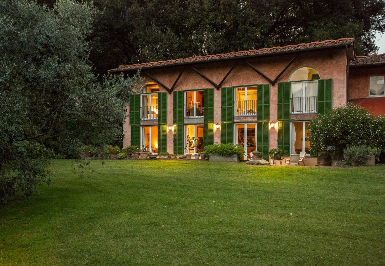 Villa in Migliarino - LIMONAIA Romantic Farmhouse in the Pinewood, Private Pool close to the Beach