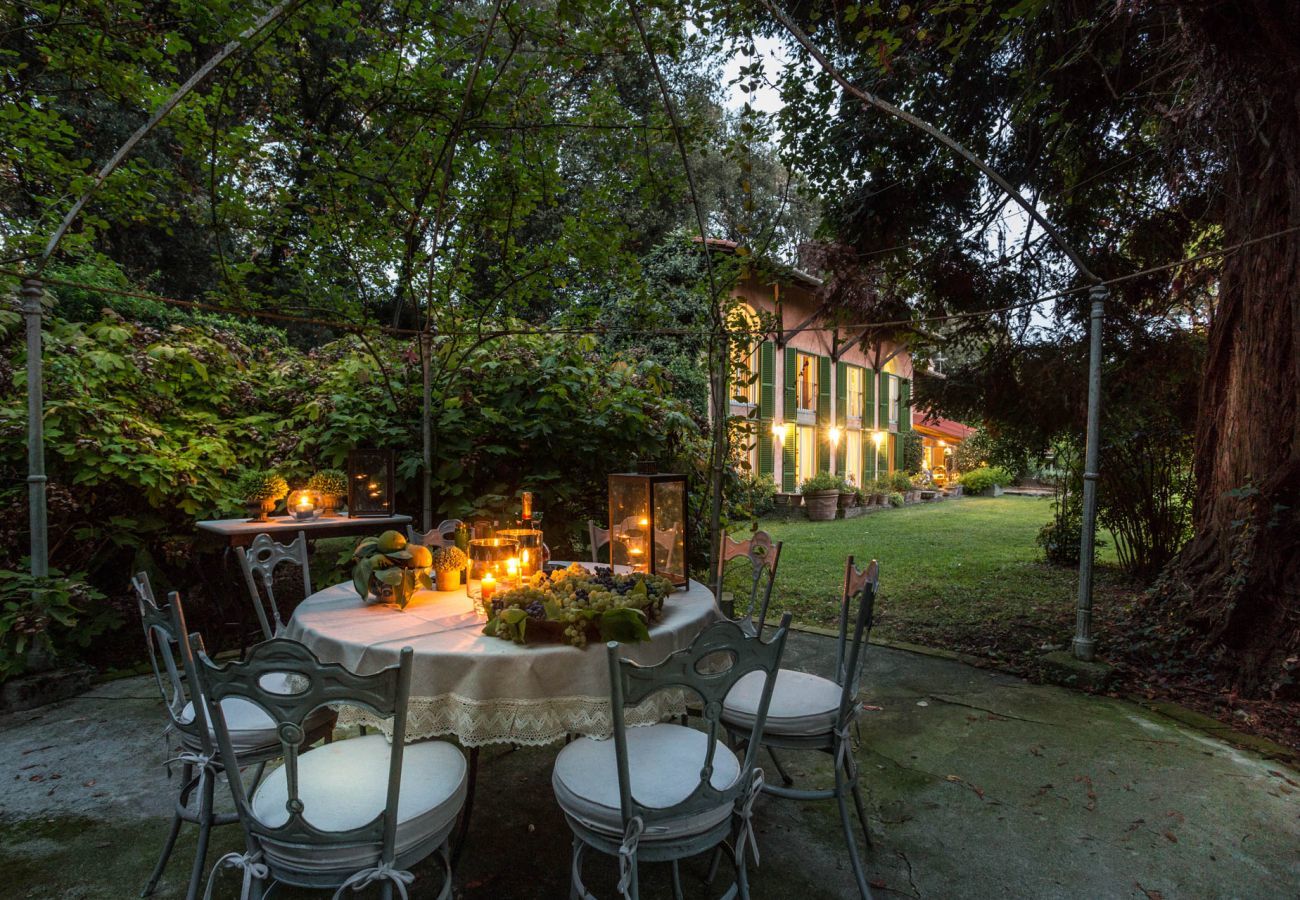 Villa in Migliarino - LIMONAIA Romantic Farmhouse in the Pinewood, Private Pool close to the Beach