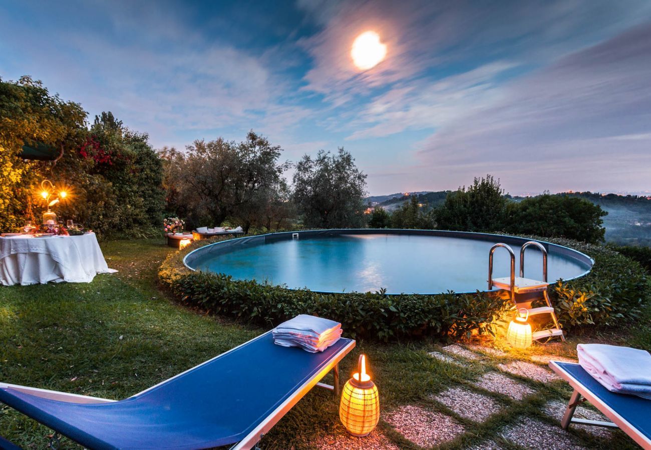Villa in Capannori - A Wonderful Antique 7 bedrooms Villa Immersed Into a Winery in Lucca!