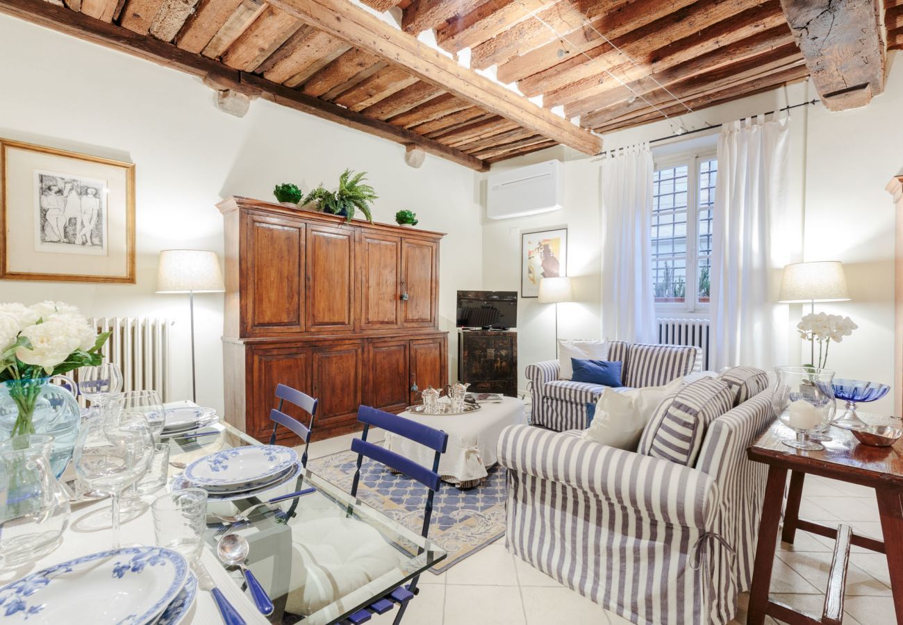 Apartment in Lucca - The 1400's Apartment