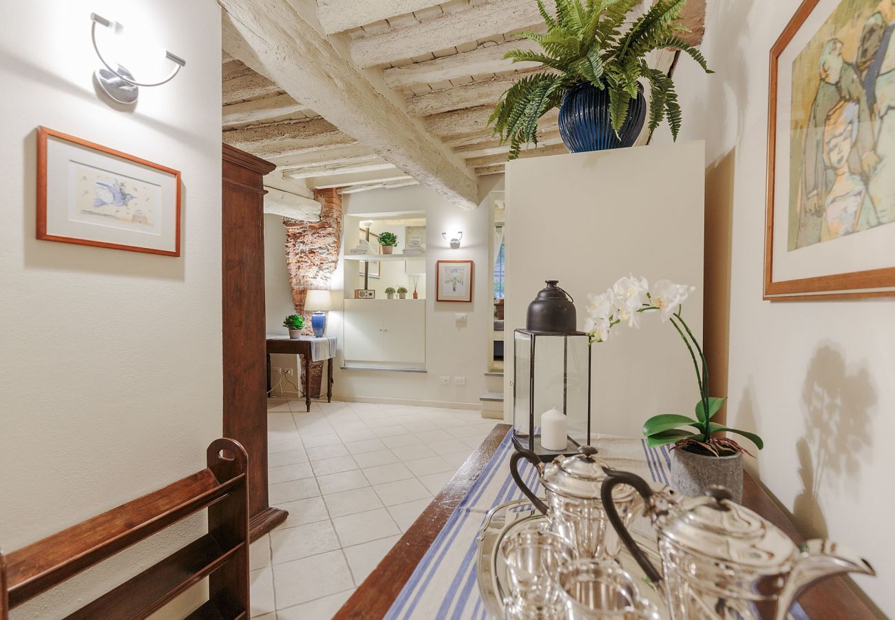Apartment in Lucca - The 1400's Apartment
