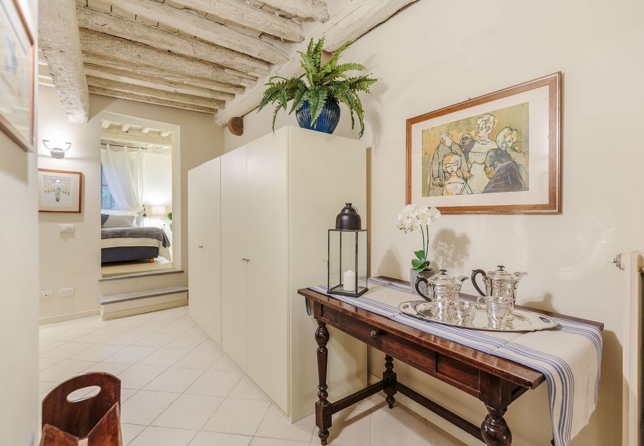 Apartment in Lucca - The 1400's Apartment