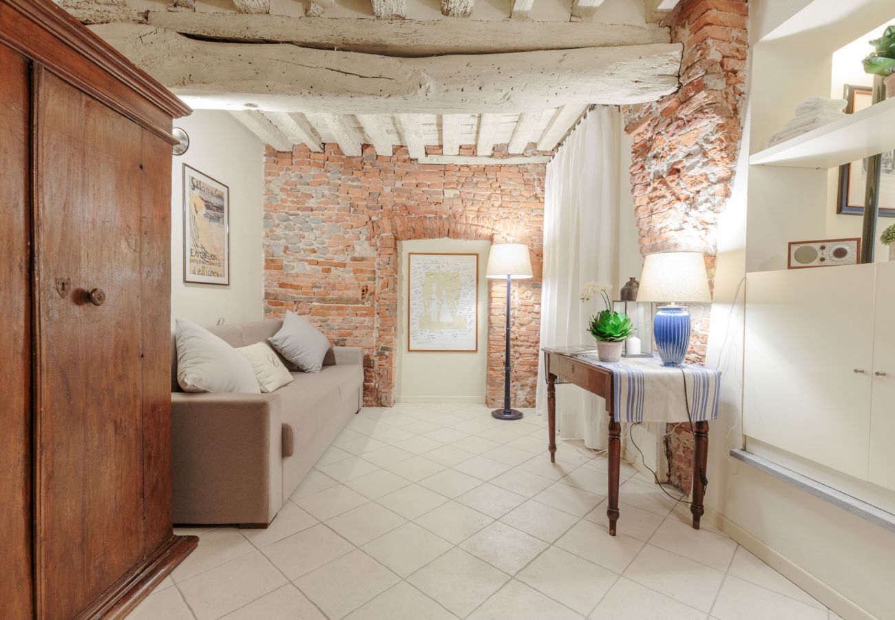 Apartment in Lucca - The 1400's Apartment
