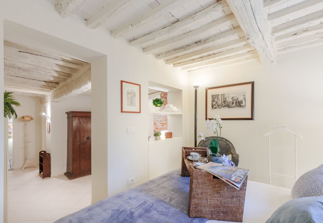Apartment in Lucca - The 1400's Apartment