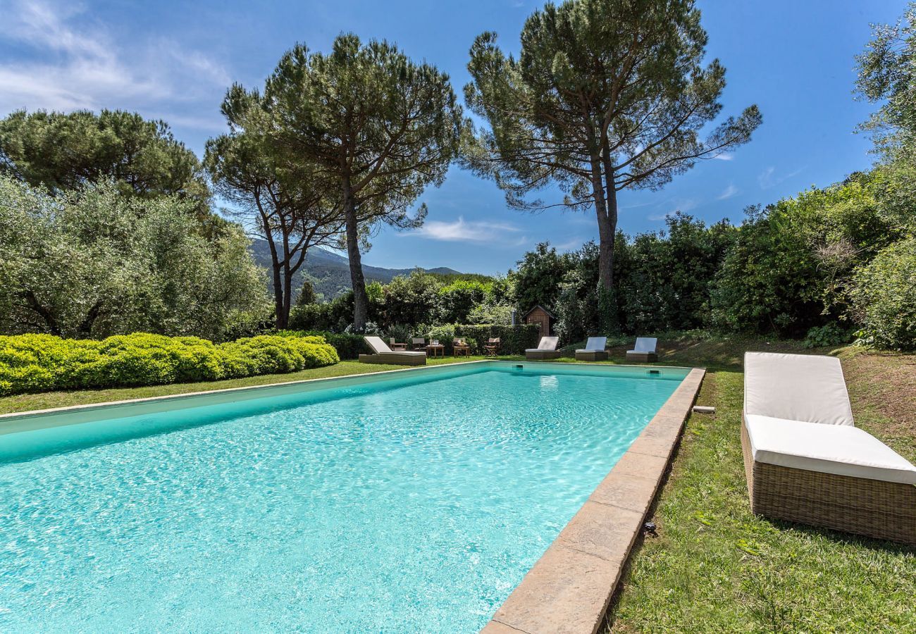 Villa in Lucca - An Exquisite Expression of Luxury: a 1600s Hunting Lodge