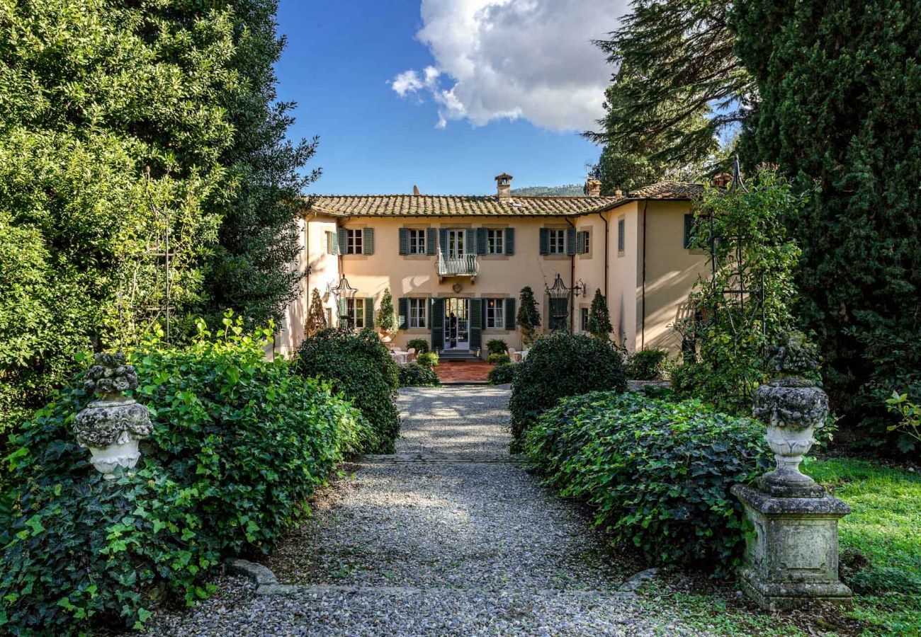 Villa in Lucca - An Exquisite Expression of Luxury: a 1600s Hunting Lodge