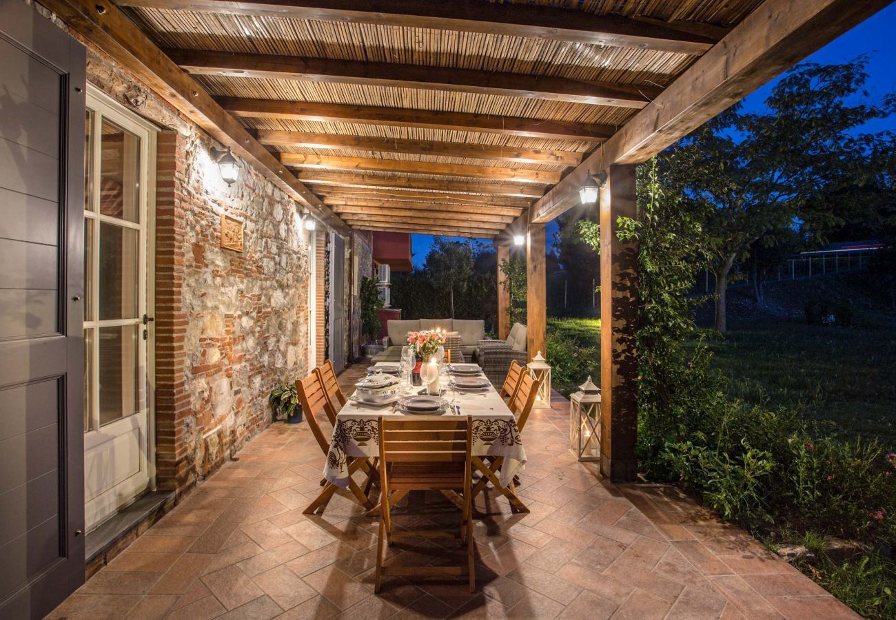 Villa in Monte San quirico - Villa sul Fiume