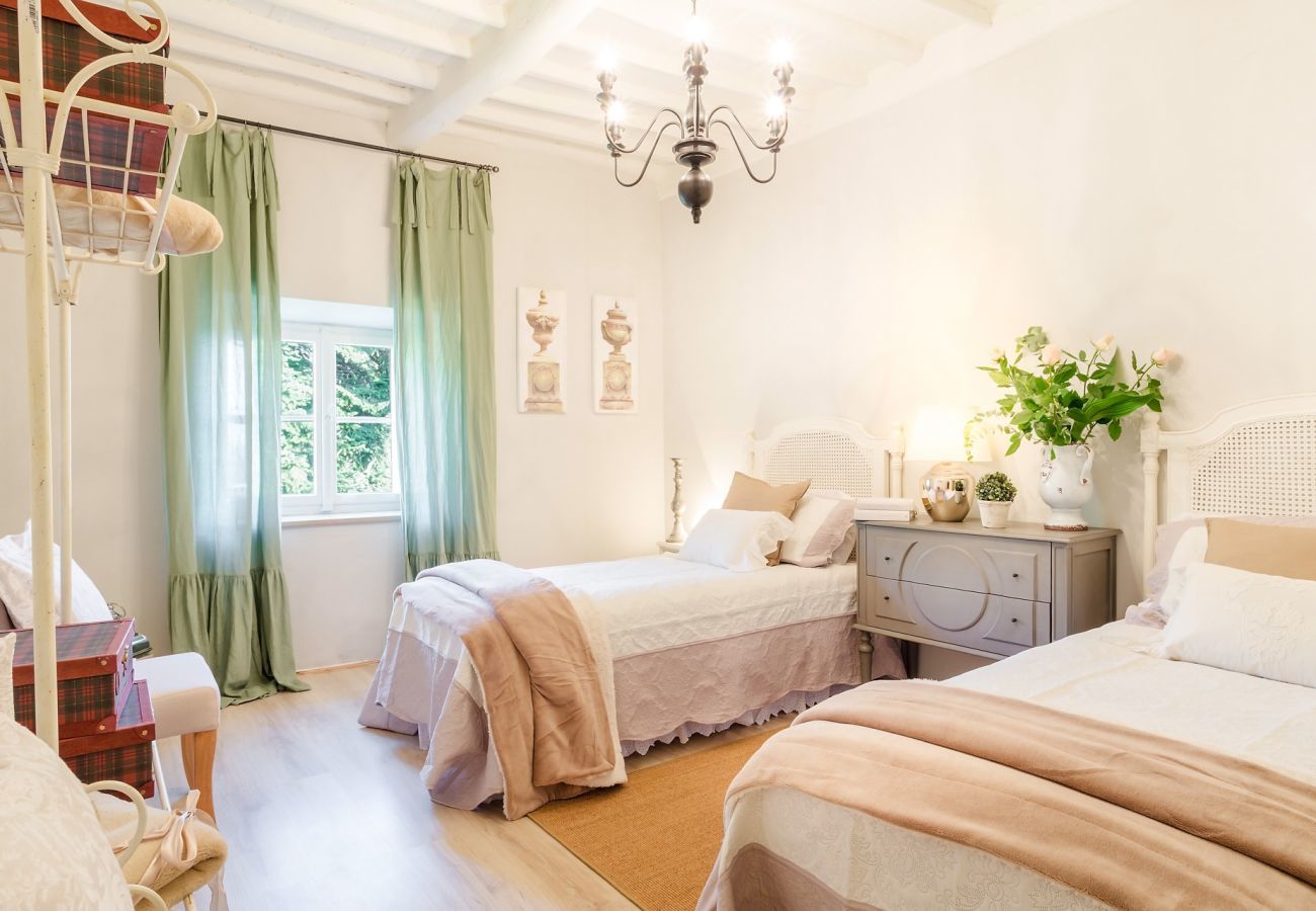 Villa in Capannori - VILLA VALGIANO a Tuscan Country House among the Vineyards - 12 bedrooms and SPA