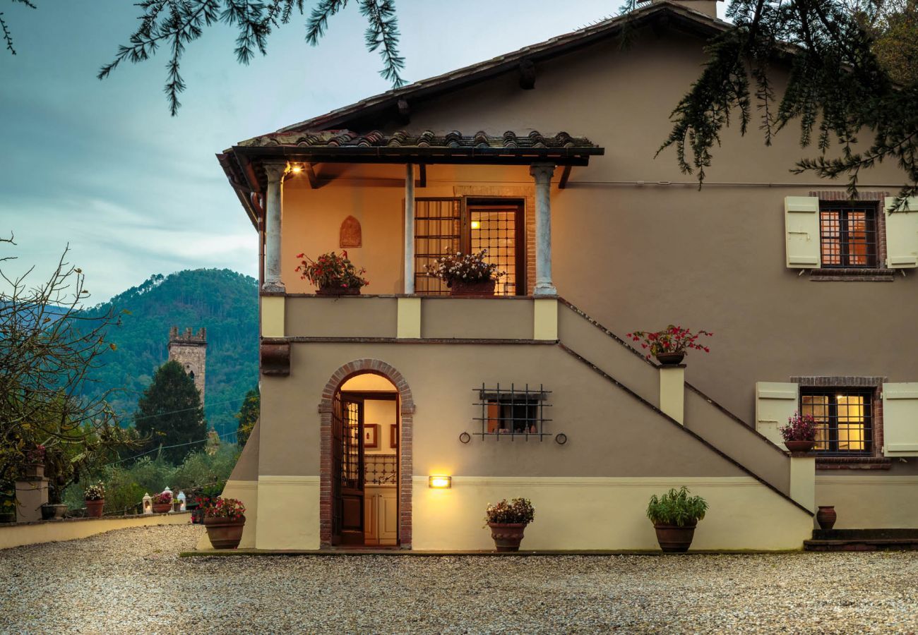 Villa in Vorno - Villa Viola Residenze Seicento