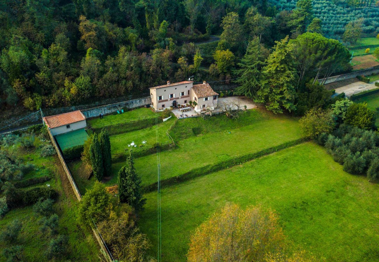 Villa in Vorno - VILLA VIOLA - Residenze Seicento - An historic Villa with Garden close to Lucca with Air Conditioning