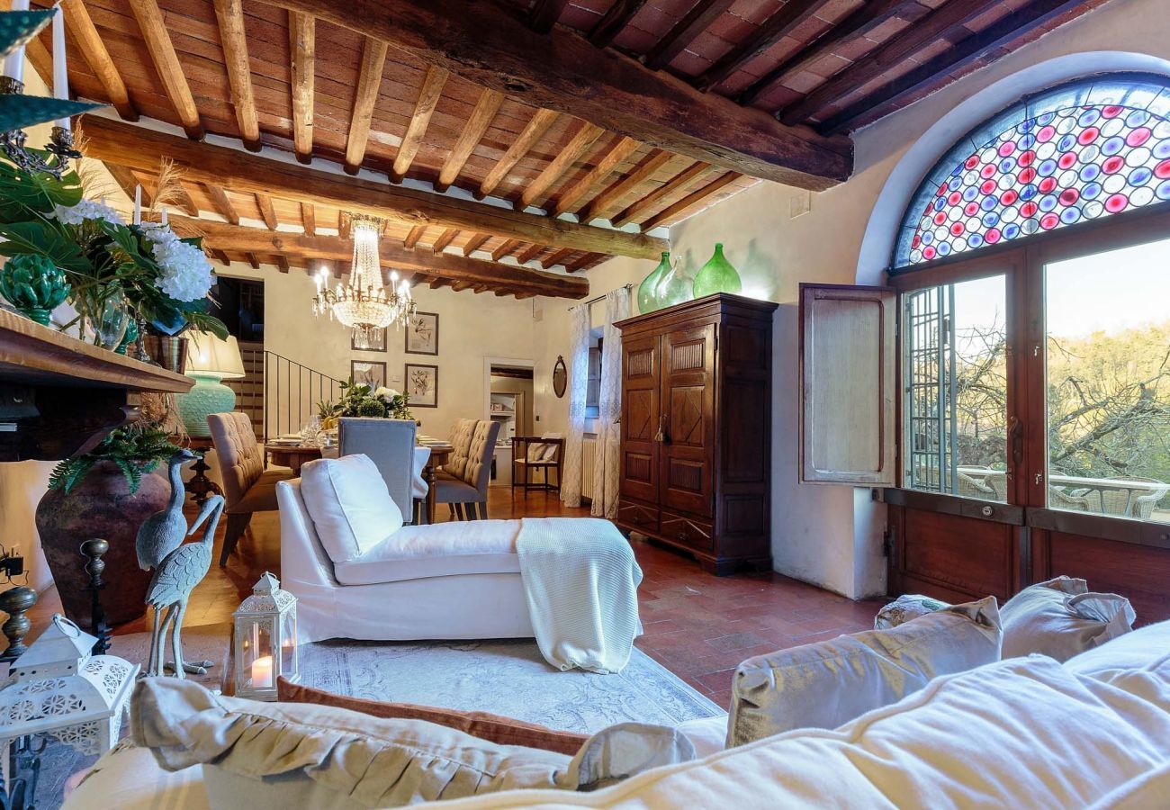 Villa in Vorno - VILLA VIOLA - Residenze Seicento - An historic Villa with Garden close to Lucca with Air Conditioning