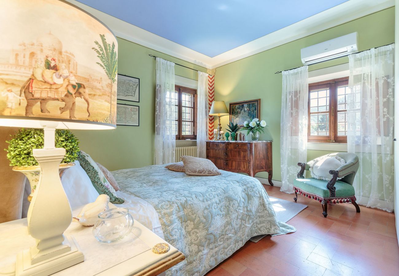 Villa in Vorno - Villa Viola Residenze Seicento