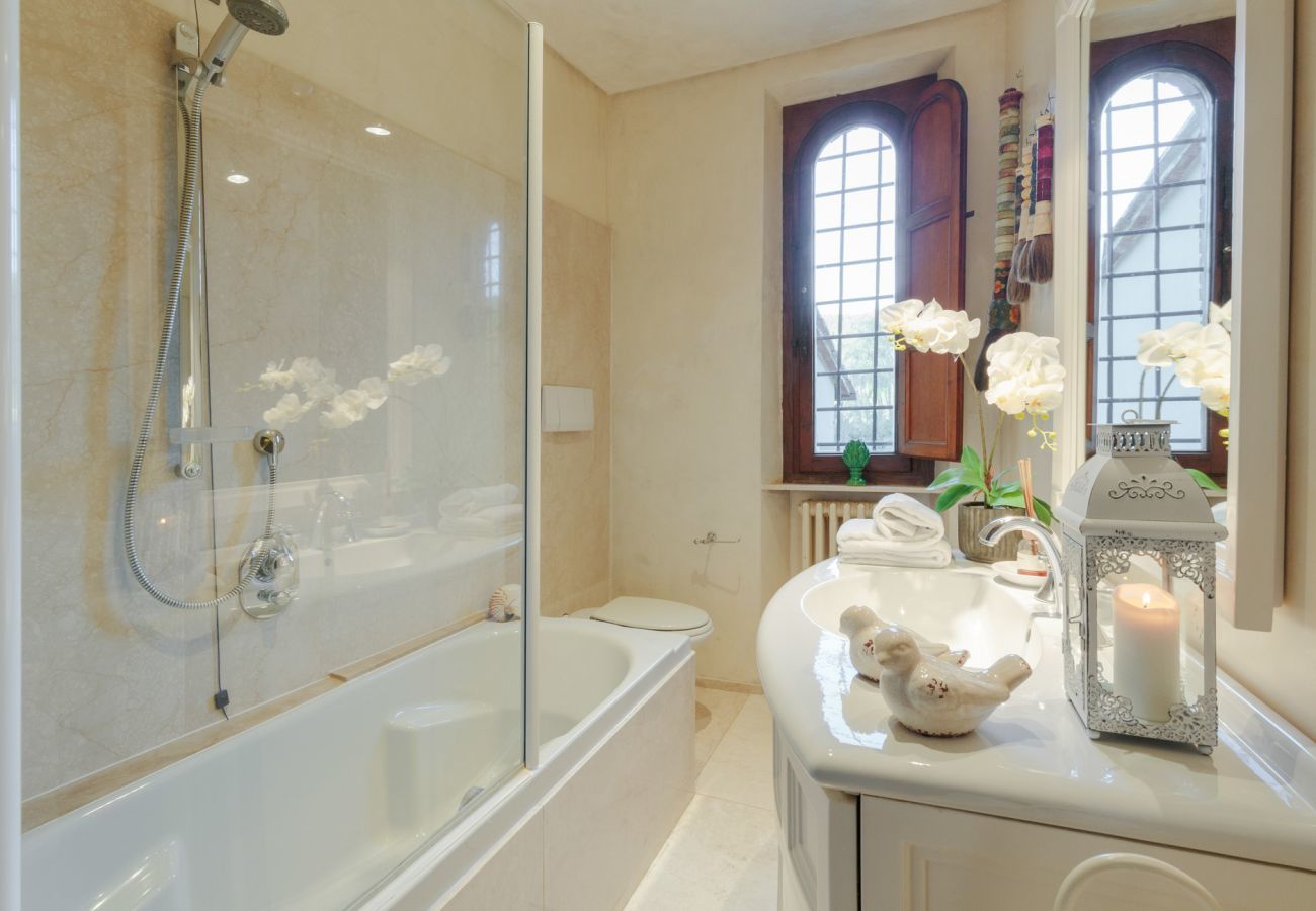 Villa in Vorno - Villa Viola Residenze Seicento
