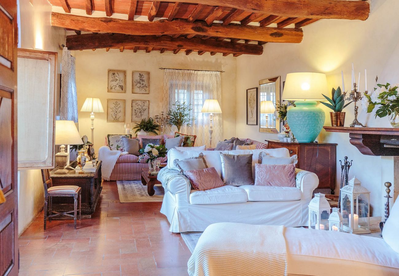Villa in Vorno - Villa Viola Residenze Seicento
