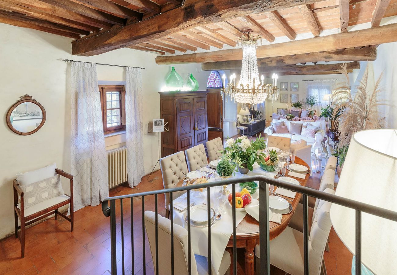 Villa in Vorno - VILLA VIOLA - Residenze Seicento - An historic Villa with Garden close to Lucca with Air Conditioning