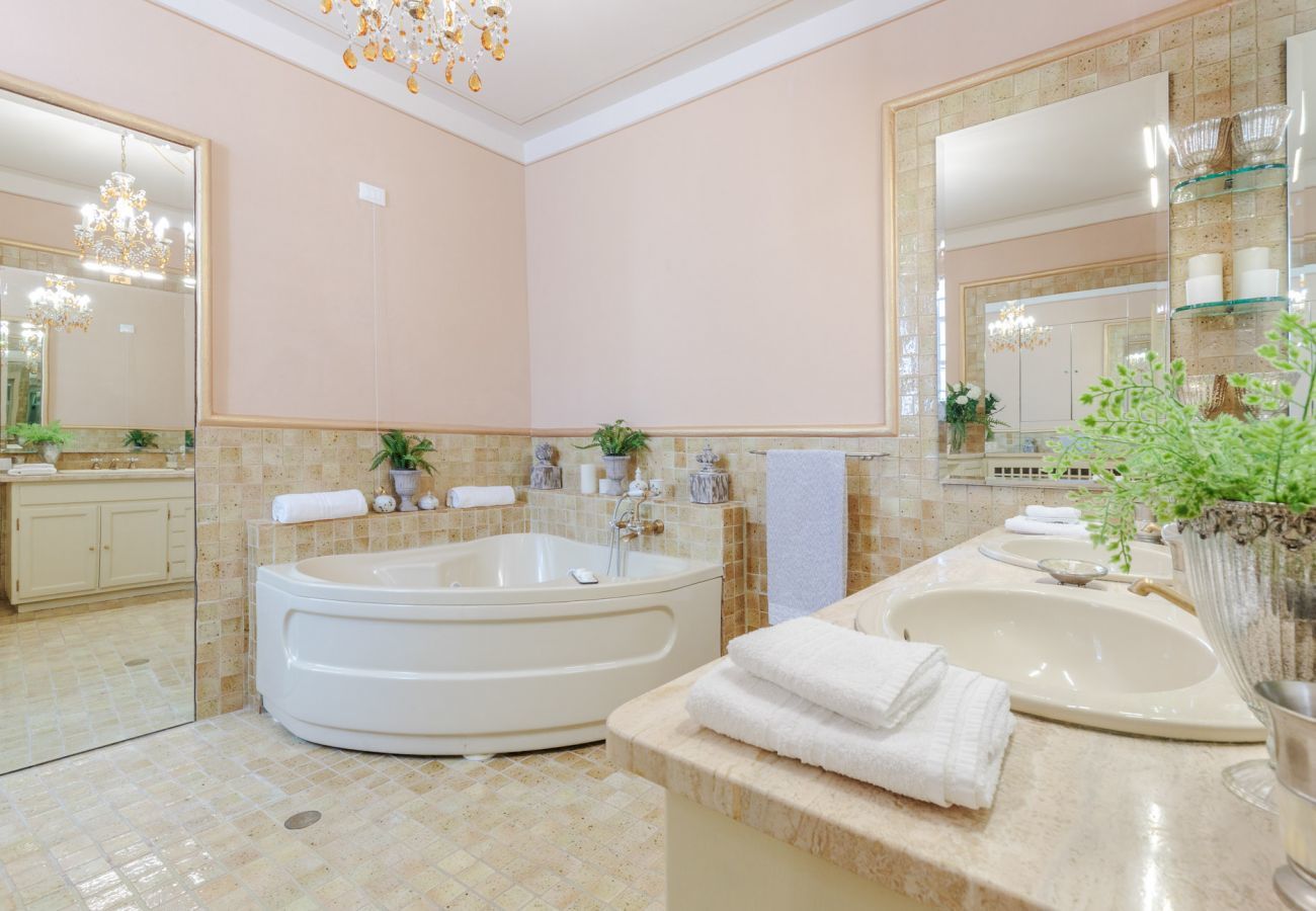 Villa in Maggiano - Villa Medea