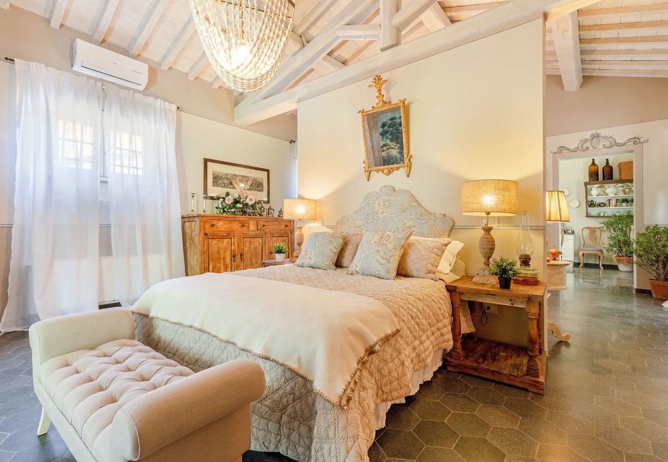 Villa in Pescia - Romantic and Luxury COTTAGE NANNI with Pool