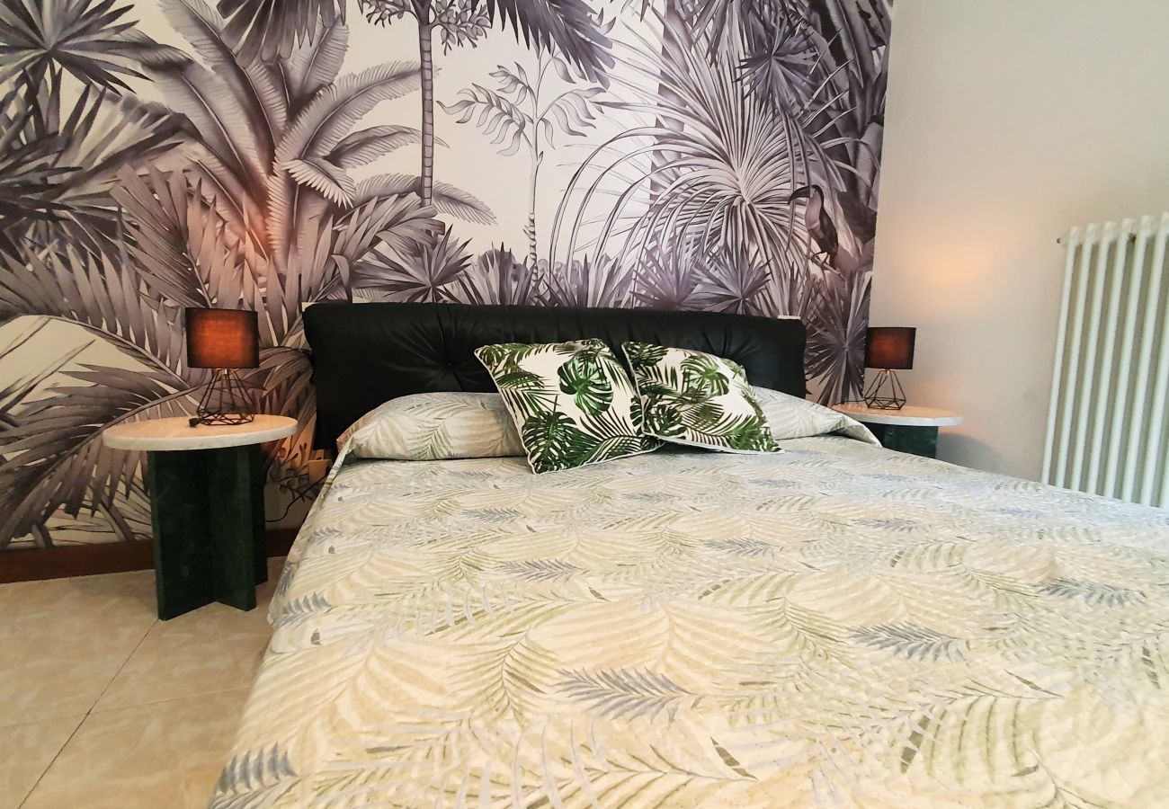Apartment in Bardolino - Regarda - Bardolino in 2 central apartment with pool and air conditioning