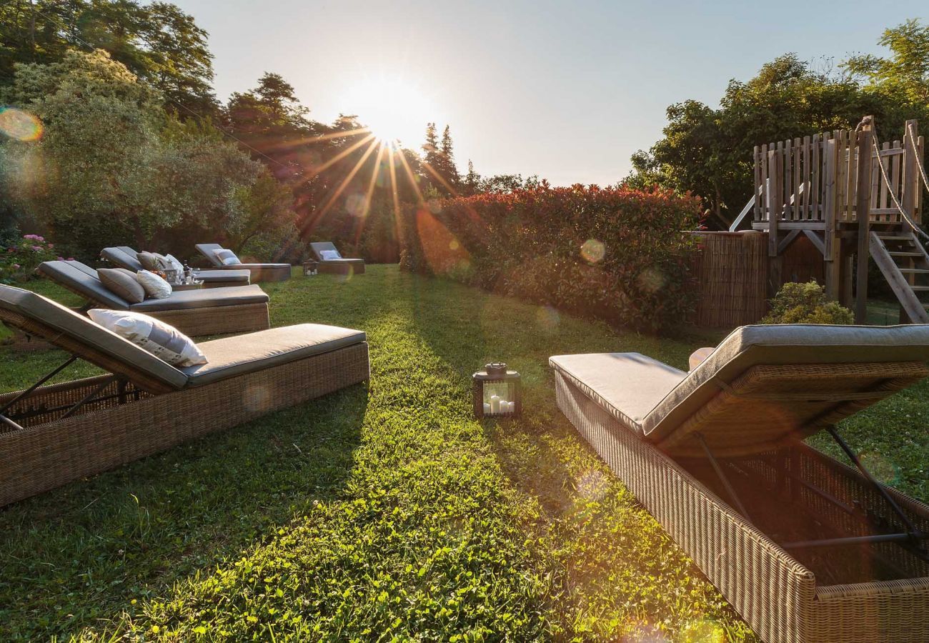 Villa in Lucca - BOCCIOLO FARMHOUSE with POOL, 5 mins to Lucca Town