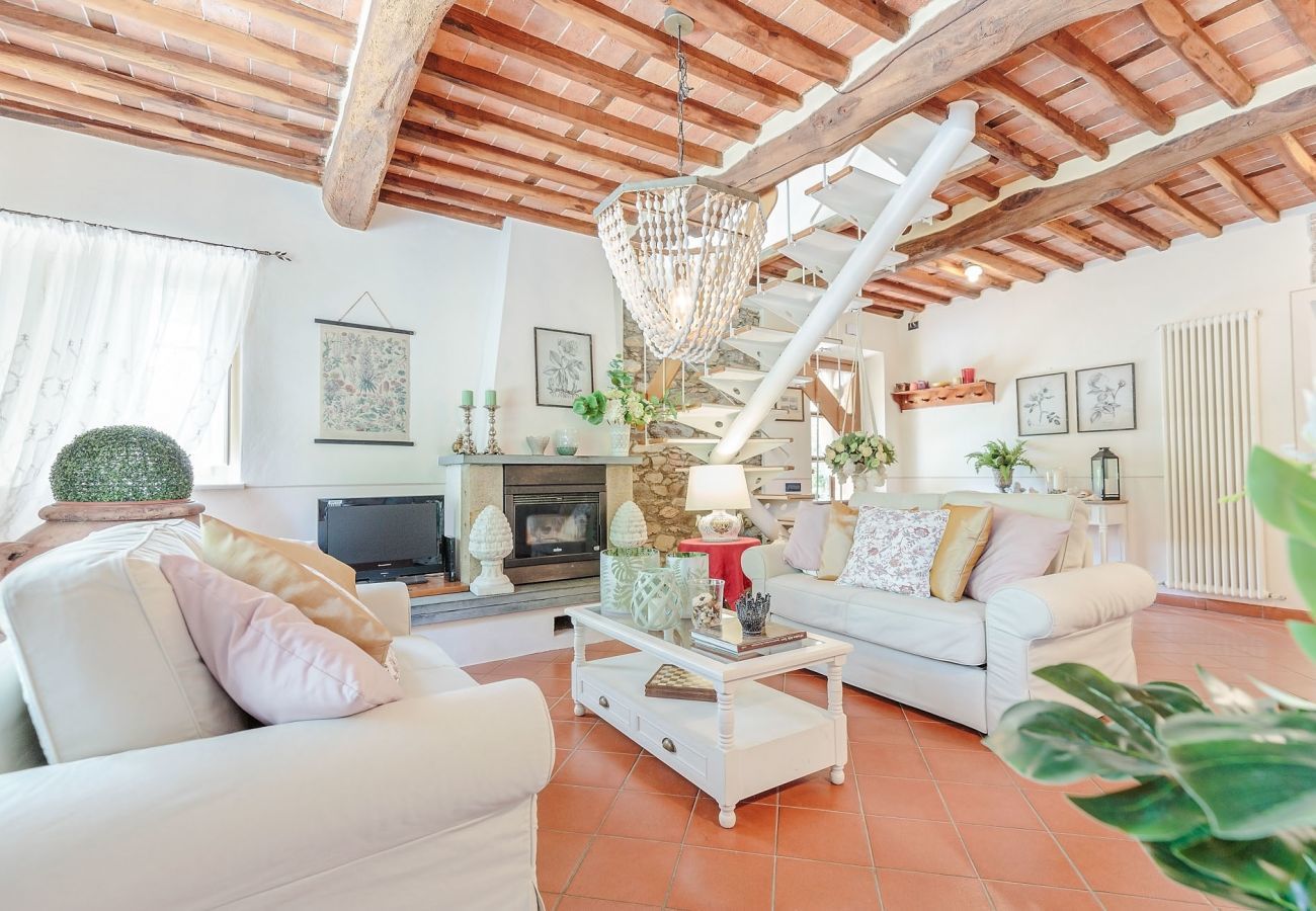 Villa in Pieve di Compito - Villa Coccinelle