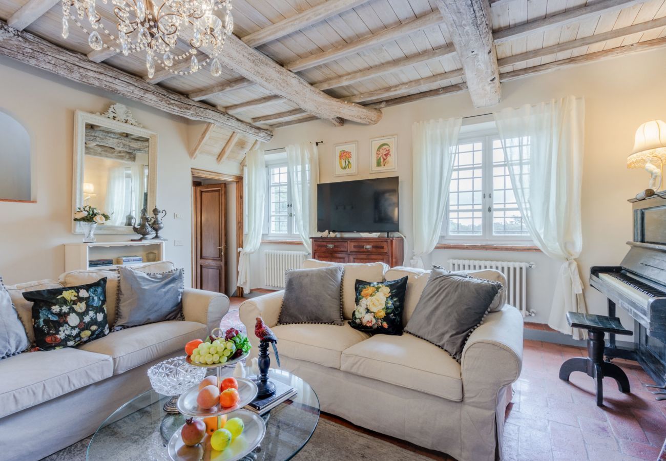 Villa in Lucca - La Macina Farmhouse