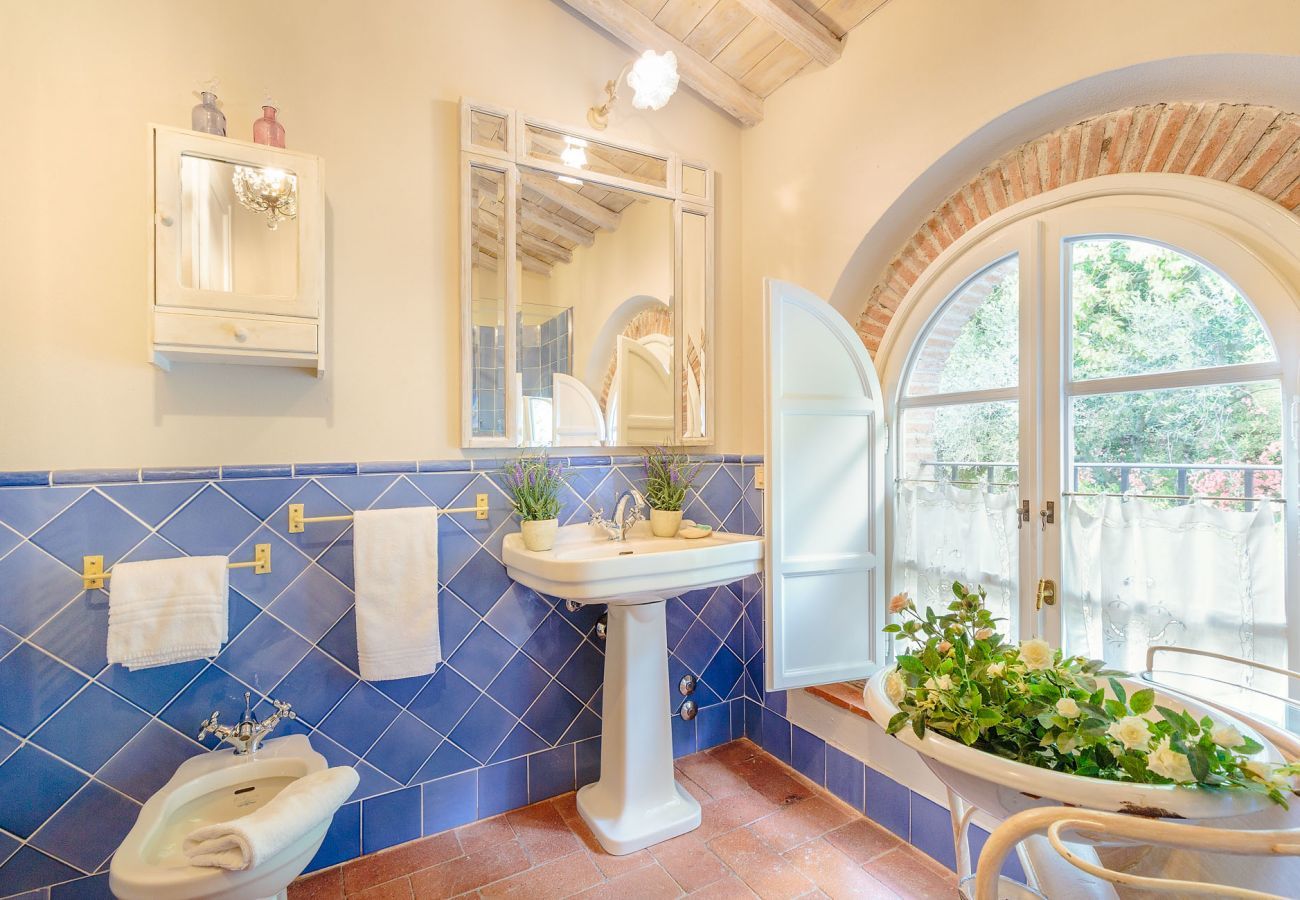 Villa in Lucca - La Macina Farmhouse