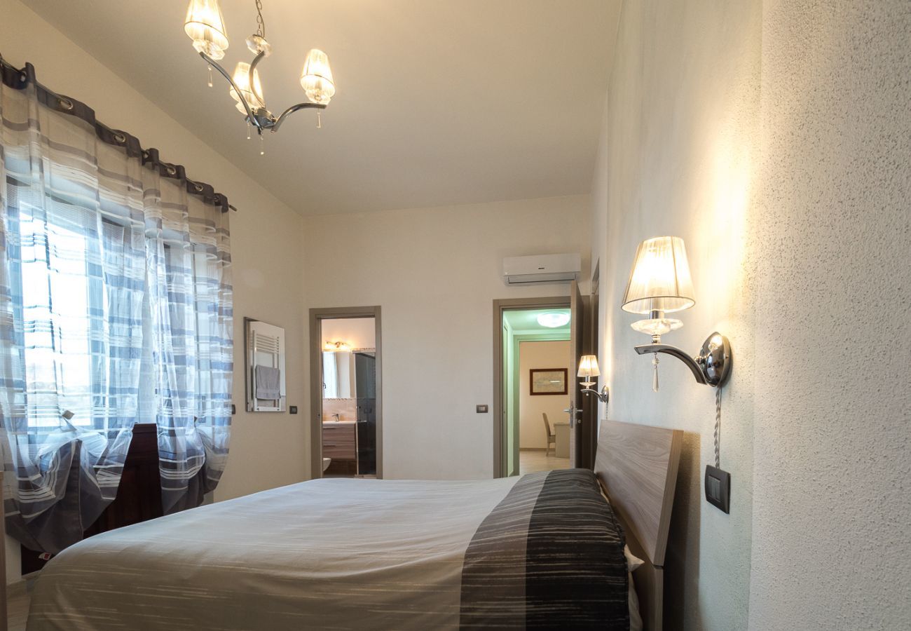 Chalet in Olbia - Domus Tilibbas - single villa, 3 bedroom suites