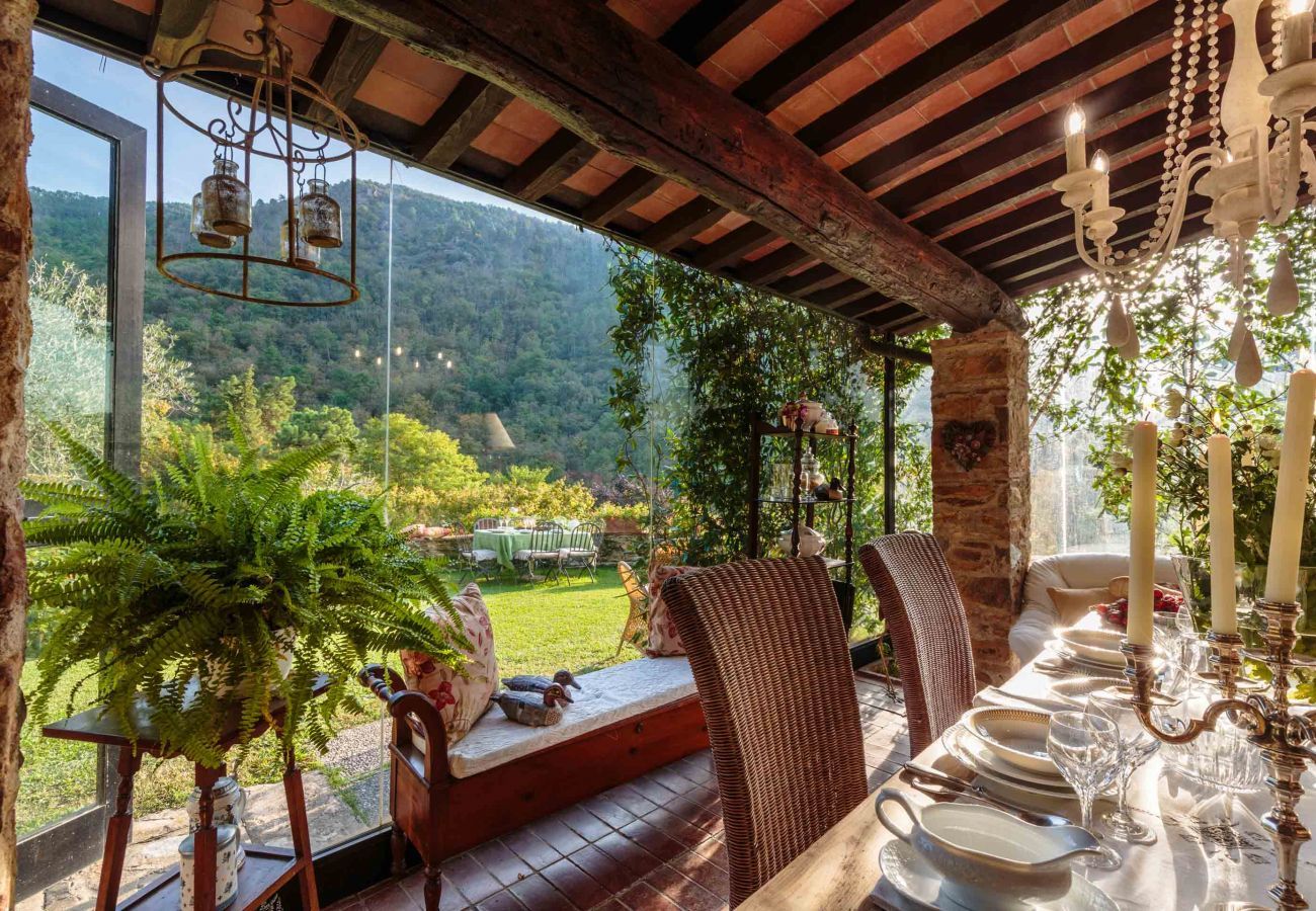 Villa in Santa Maria del giudice - Casa Nel Bosco, an extraordinary Tuscan Retreat with private pool