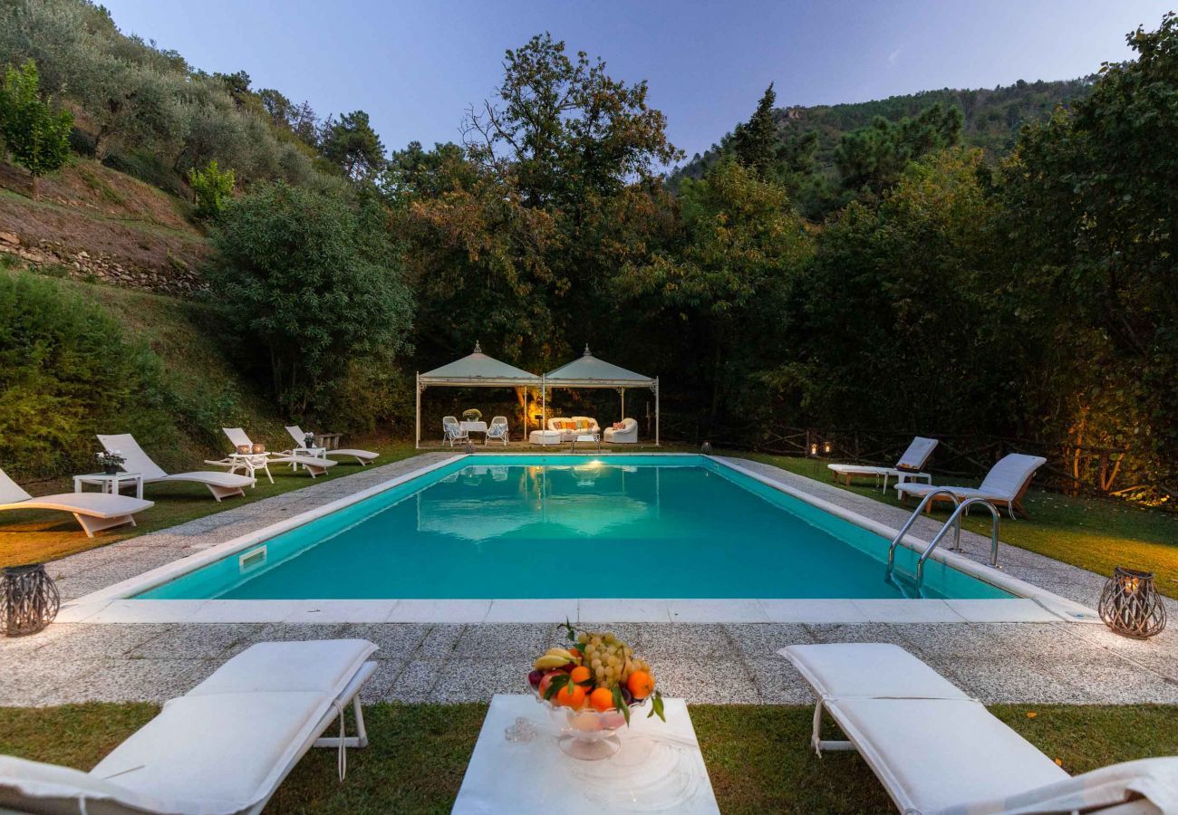 Villa in Santa Maria del giudice - Casa Nel Bosco, an extraordinary Tuscan Retreat with private pool