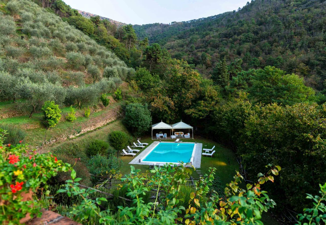 Villa in Santa Maria del giudice - Casa Nel Bosco, an extraordinary Tuscan Retreat with private pool