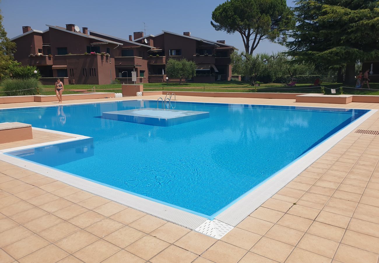 Apartment in Bardolino - Regarda - apartment Blue View 1  with lake view, 1 bedroom, pool