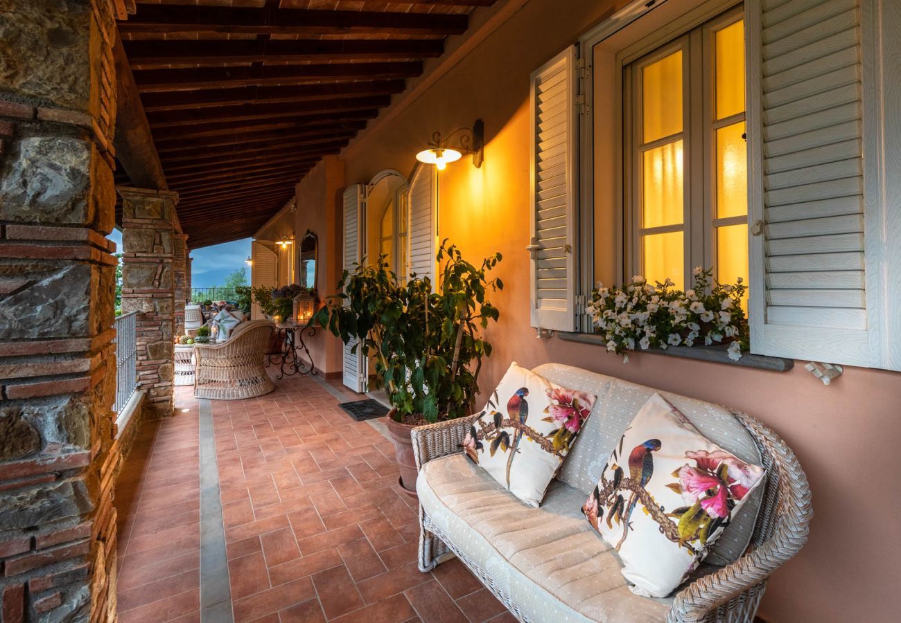 Villa in Segromigno in Monte - VILLA DANA, 4 bedrooms 4 bathrooms Retreat Villa with Private Swimming Pool and SPA