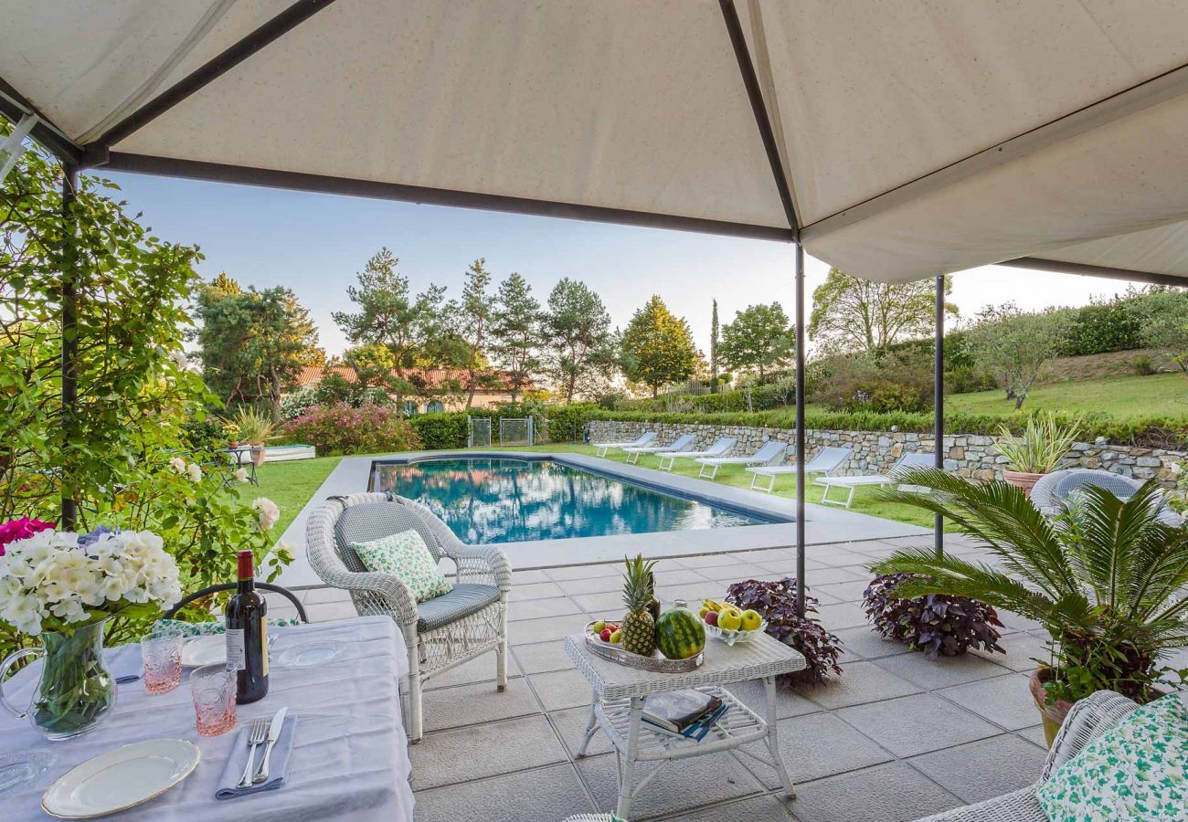 Villa in Capannori - VILLA MARCELLA an Happy Retreat with Magnificent Pool in Marlia by Lucca
