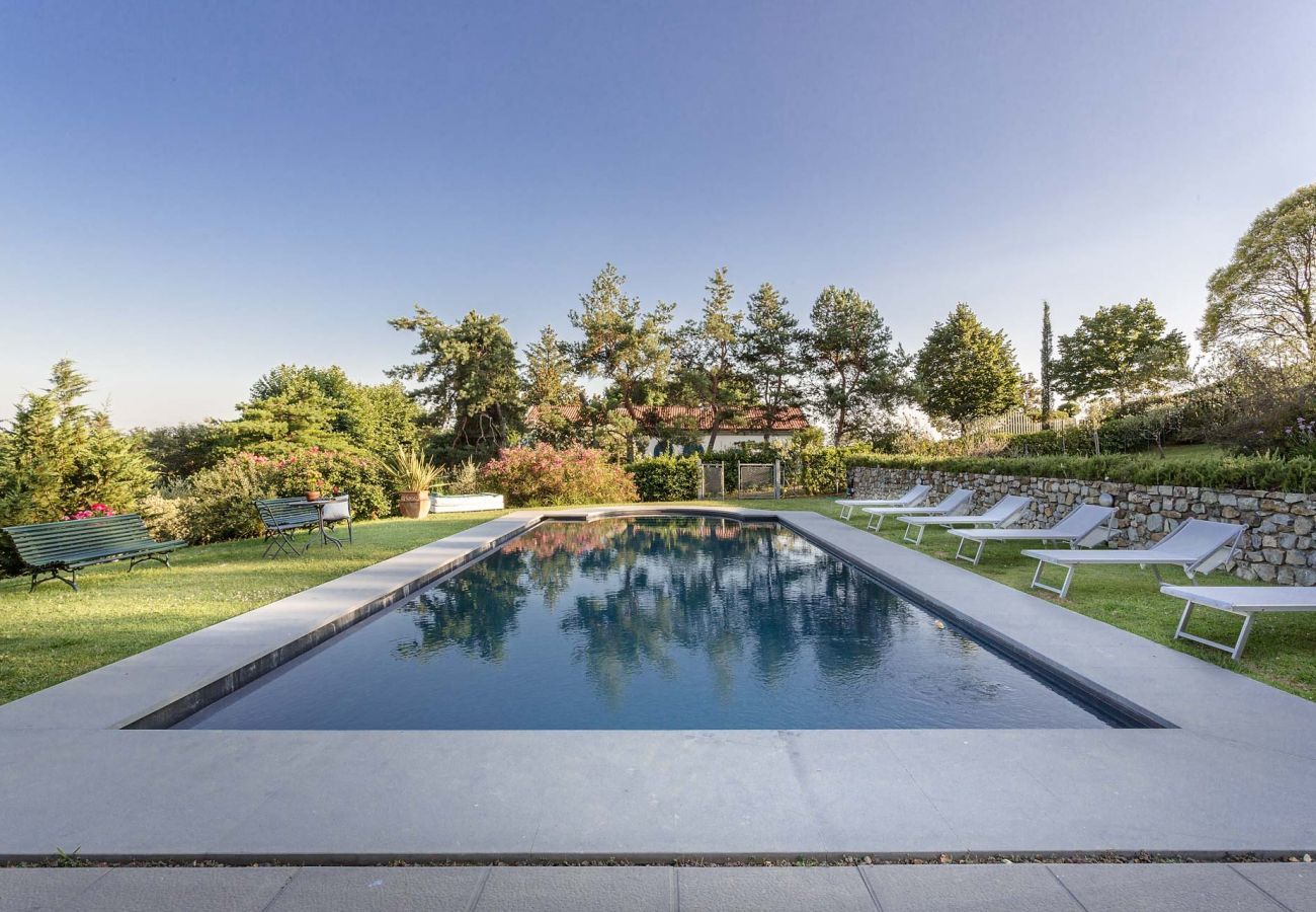 Villa in Capannori - VILLA MARCELLA an Happy Retreat with Magnificent Pool in Marlia by Lucca