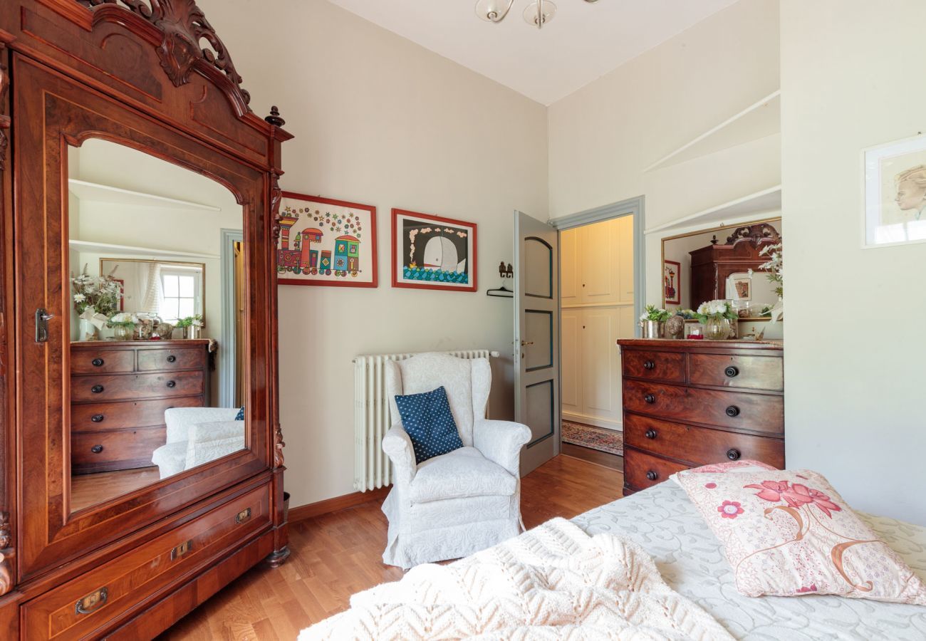 Villa in Capannori - VILLA MARCELLA an Happy Retreat with Magnificent Pool in Marlia by Lucca
