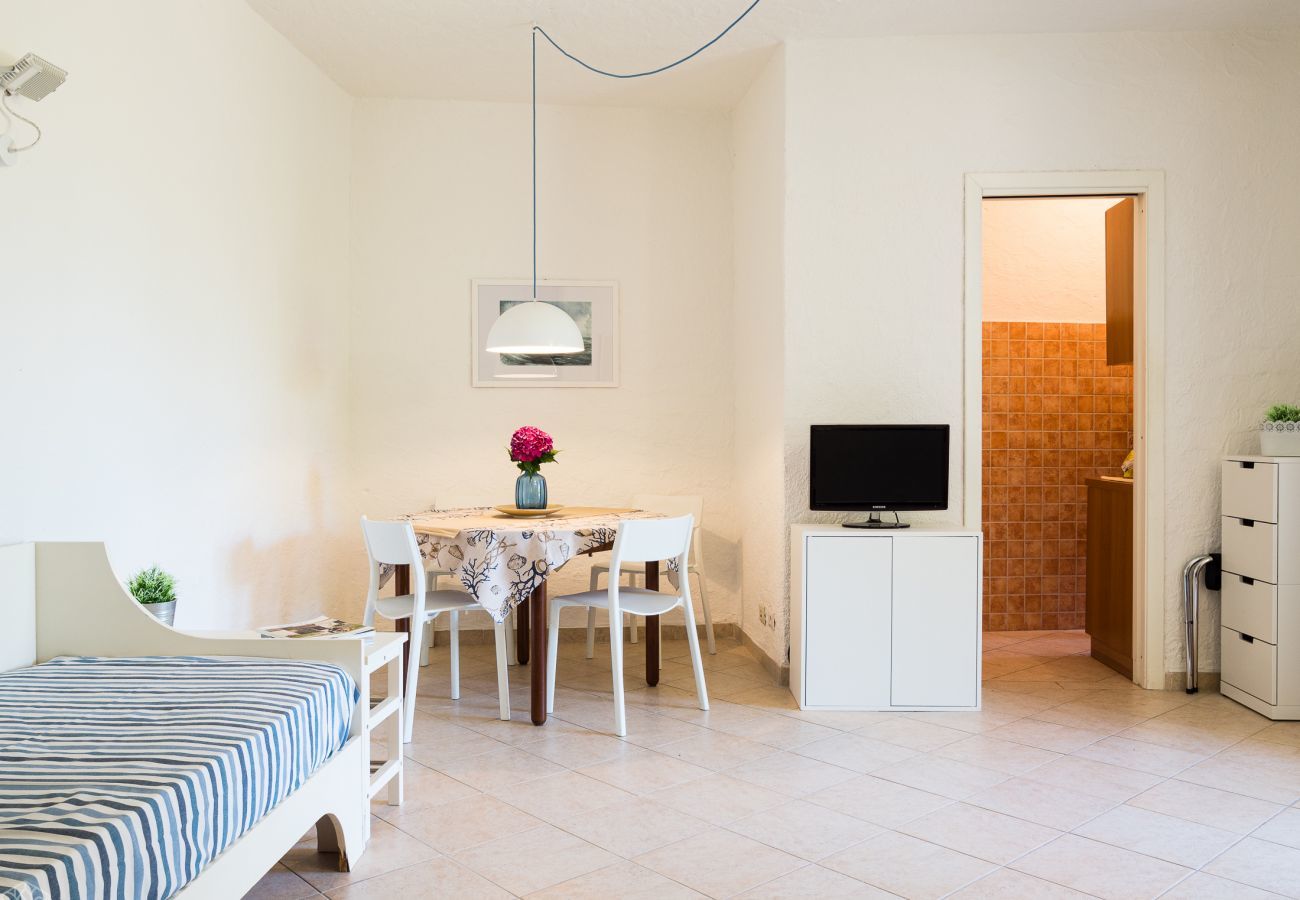 Apartment in Baia Sardinia - Rotonda Cottage 33 - modern flat with pool in Baja Sardinia