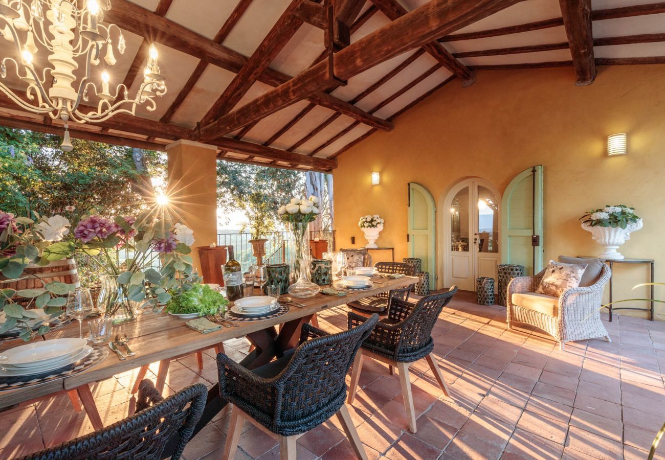 Villa in Montecarlo - LOSE THE WORLD. FIND YOURSELF. VILLA DUEMANI, 8 BEDROOMS, PANORAMIC POOL & SPA