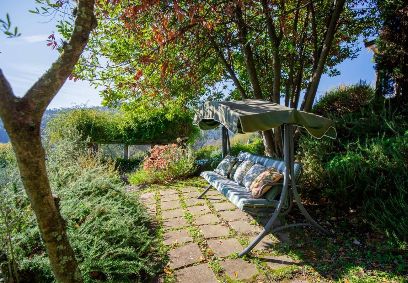 Villa in Lucca - Villa Gufo. The Place to Be. Panoramic Private Pool with a Lucca View and Private Tennis Court