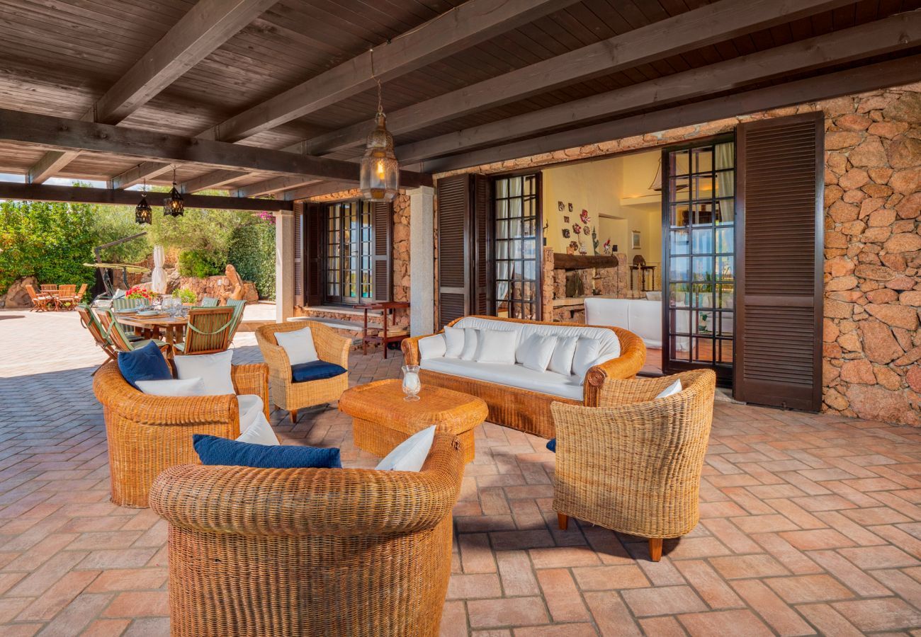 Villa in Porto San Paolo - Villa Halliv